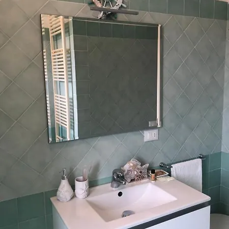 Acquamarina Apartman *